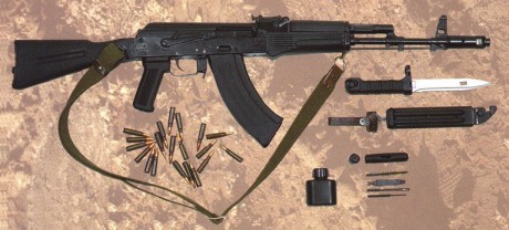  Автомат Калашникова образца 1947 года 
 Automatico Kalashnikov Modelo 1947  

Es sin duda, en la actualidad, 130