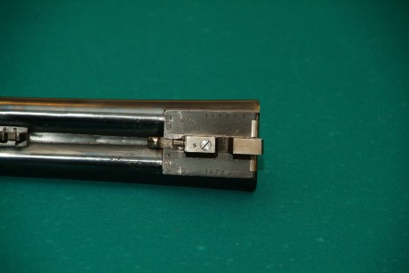 Hola  a todos, 

Vendo esta paralela marca Ignacio Ugartechea mod 75ex, cal. 12, con expulsores y valvulas 01