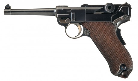 Hace unos días encontré por casualidad en una web extranjera un arma a la venta que hacía muchos años 61