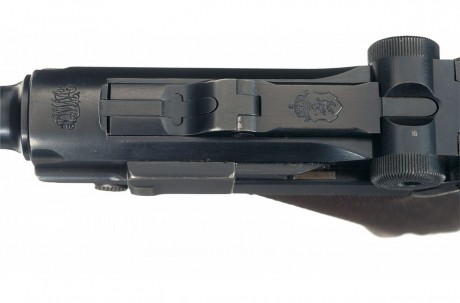 Hace unos días encontré por casualidad en una web extranjera un arma a la venta que hacía muchos años 90