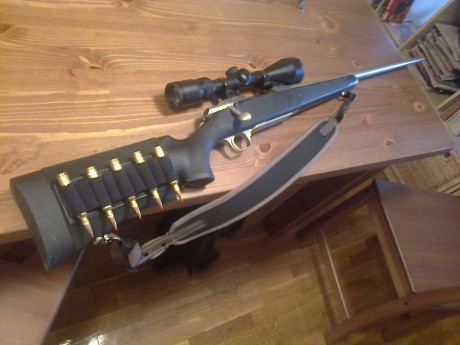 Hola a todos; vendo rifle FN A-bolt  sintetico, cañon de 66cm, precison excelente, cerrojo de corto recorrido. 01