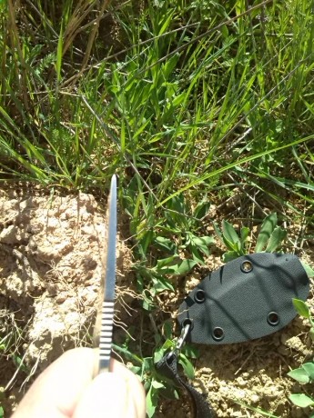 Os presento este pequeño cuchillo que a pesar de su tamaño y supuesta simpleza es de gran utilidad y tiene 11
