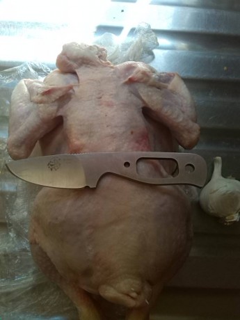 Os presento este pequeño cuchillo que a pesar de su tamaño y supuesta simpleza es de gran utilidad y tiene 50