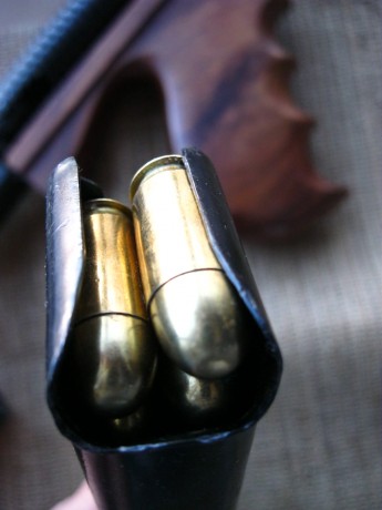 Hola
Vendo cargador original 2ºG. M  en muy buen estado (practicamente nuevo) del subfusil americano Thompson, 02