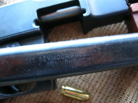Hola
Vendo cargador original 2ºG. M  en muy buen estado (practicamente nuevo) del subfusil americano Thompson, 01