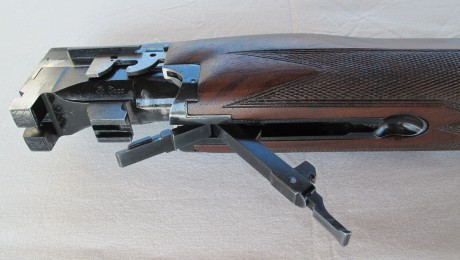 Esta tarde gracias a un amigo he podido realizar el sueño de cualquier admirador de la marca Browning 51