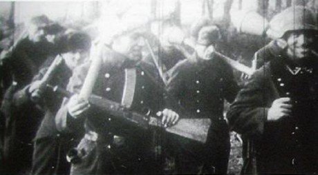 Hace unos días encontré por casualidad en una web extranjera un arma a la venta que hacía muchos años 112