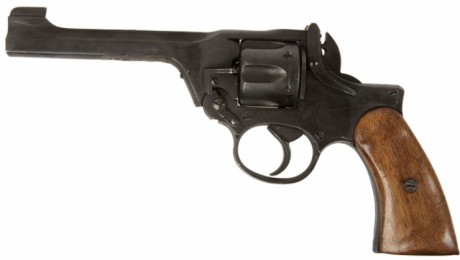 Hace unos días encontré por casualidad en una web extranjera un arma a la venta que hacía muchos años 141