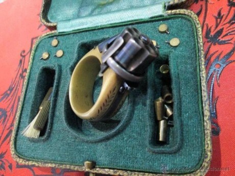 Hace unos días encontré por casualidad en una web extranjera un arma a la venta que hacía muchos años 160