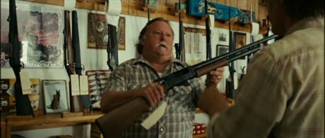 Compañeros,

En vista de las ganas de algunos (Elcafe, Wilcow, Vrakk, etc) por adivinar armas de películas 10
