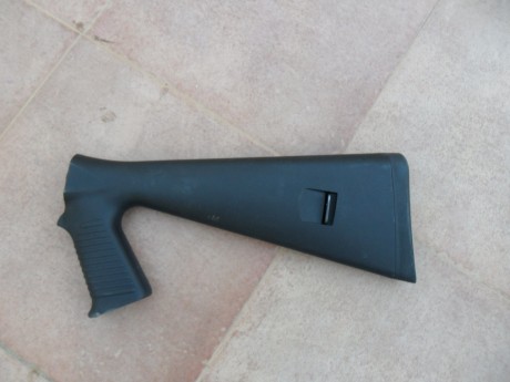 Bueno pues vendo una culata tipo táctico con pistolete para la escopeta Stinger...es la nueva que lleva 00