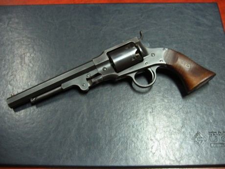 Vendo revolver Rogers Spencer fabricado por Feinwerkbau, al precio de 750,- mas los gastos de envío, con 01
