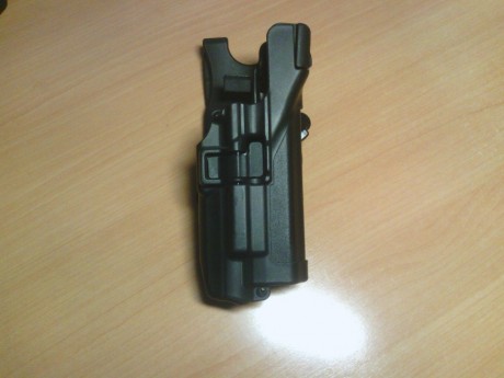 Se venden las siguientes fundas de la marca BLACKHAWK, en perfecto estado (nuevas o casi nuevas), y con 11