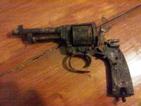 Hace unos días encontré por casualidad en una web extranjera un arma a la venta que hacía muchos años 80