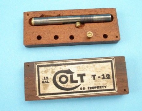 Hace unos días encontré por casualidad en una web extranjera un arma a la venta que hacía muchos años 111