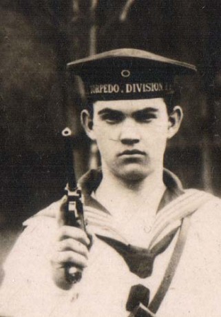 Hace unos días encontré por casualidad en una web extranjera un arma a la venta que hacía muchos años 131
