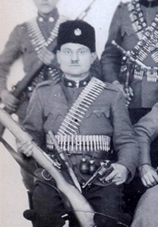Hace unos días encontré por casualidad en una web extranjera un arma a la venta que hacía muchos años 151