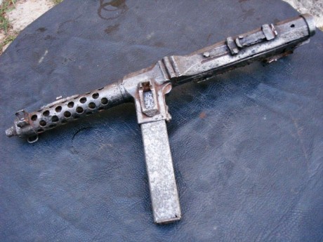 Hace unos días encontré por casualidad en una web extranjera un arma a la venta que hacía muchos años 40