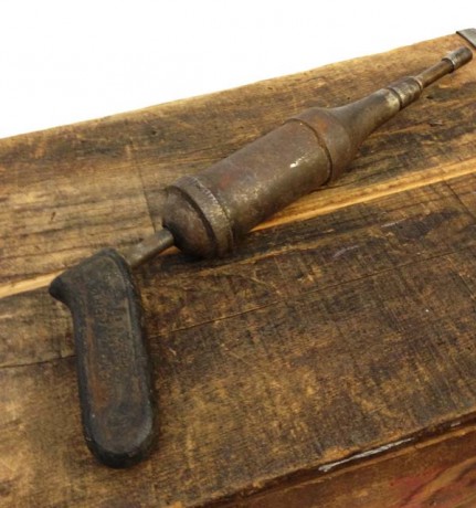 Hace unos días encontré por casualidad en una web extranjera un arma a la venta que hacía muchos años 71