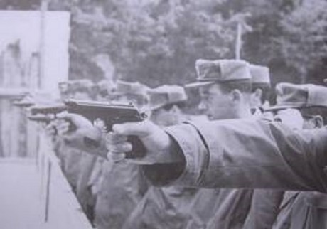 Hace unos días encontré por casualidad en una web extranjera un arma a la venta que hacía muchos años 120
