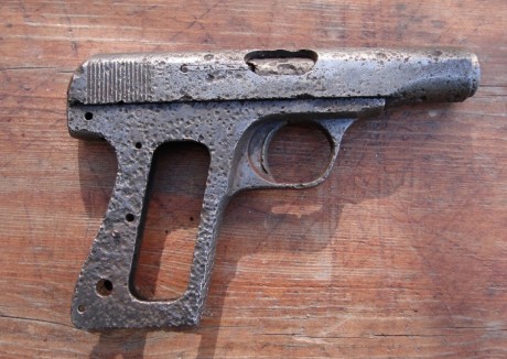 Hace unos días encontré por casualidad en una web extranjera un arma a la venta que hacía muchos años 110