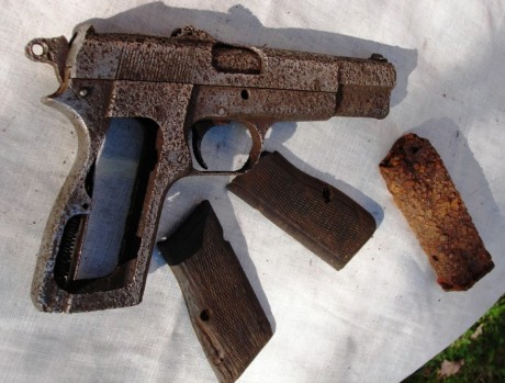 Hace unos días encontré por casualidad en una web extranjera un arma a la venta que hacía muchos años 120