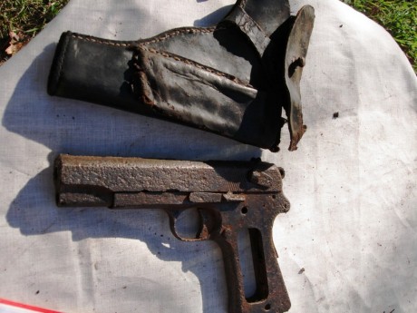 Hace unos días encontré por casualidad en una web extranjera un arma a la venta que hacía muchos años 00