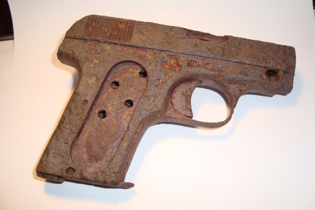 Hace unos días encontré por casualidad en una web extranjera un arma a la venta que hacía muchos años 20