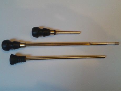 Hola de nuevo, Os muestro un juego de baqueta, iniciador y embudo pensado para pistola.
Los materiales 00