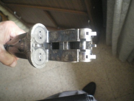 Vendo Escopeta Paralela Union Armera (Grulla) modelo 213 calibre 12, Expulsora, Gatillo Articulado, salida 21