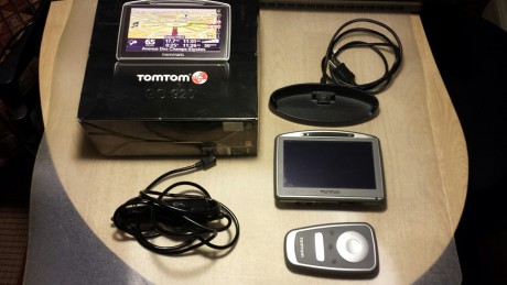 Hola a todos, pongo en venta este Tom Tom GO920 Iberia en perfecto estado, tiene mando(sin la pila) estuche,soporte 02