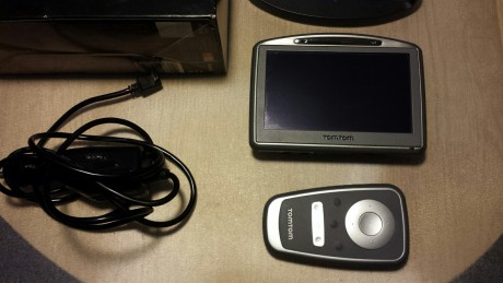 Hola a todos, pongo en venta este Tom Tom GO920 Iberia en perfecto estado, tiene mando(sin la pila) estuche,soporte 01