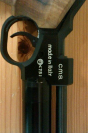 Hola,

Estoy buscando información de esta pistola y no encuentro nada.

Alguien tiene algún dato.

Saludos. 00