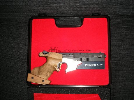 Hola amigos, aquí andamos para pedir un poco de asesoramiento:

¿Alguien conoce la Morini CM22 y sus variantes 80