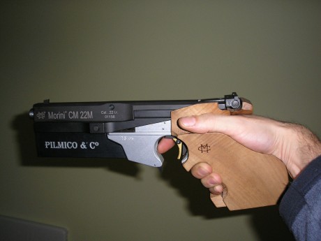 Hola amigos, aquí andamos para pedir un poco de asesoramiento:

¿Alguien conoce la Morini CM22 y sus variantes 90