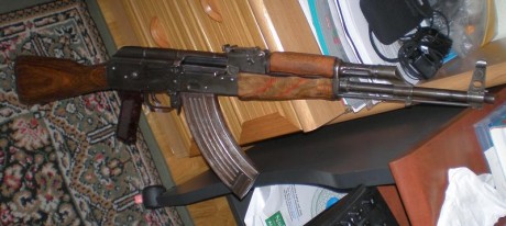  Автомат Калашникова образца 1947 года 
 Automatico Kalashnikov Modelo 1947  

Es sin duda, en la actualidad, 100