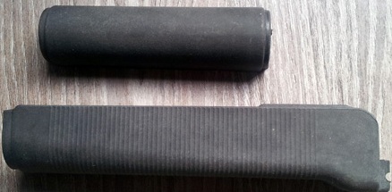 Se venden estos artículos para el vz58:

- Guardamanos de plástico, estado nuevo (30 euros).
- Cargador 00