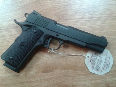 Buenas, 

Pues... Como tengo nuevo cupo, sigo investigando. 
Quiero hacerme con una 1911 en 45 acp, pero 60