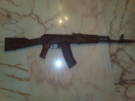 Muy buenas ,vendo un ak74  de fabricacion bulgara inutilizado , en muy buen estado de conservacion ,cal 00