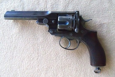 Hace unos días encontré por casualidad en una web extranjera un arma a la venta que hacía muchos años 160