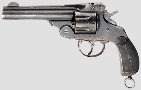 Hace unos días encontré por casualidad en una web extranjera un arma a la venta que hacía muchos años 30