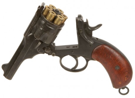 Hace unos días encontré por casualidad en una web extranjera un arma a la venta que hacía muchos años 70