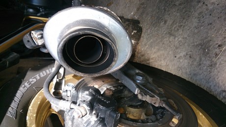La vendo por usarla poco... por problemas de salud.... 1500km en 2 años...

Honda VF750F interceptor motor 00