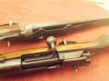 Rifle Express, calibre 9.3x74. Marca Barella 
Rifle de cerrojo calibre 6.5x57. Marca Jeffery´s

Rifles 00
