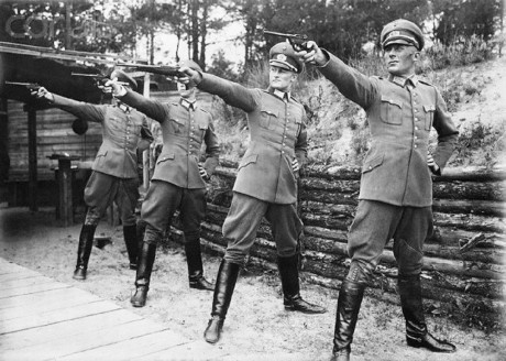 Hace unos días encontré por casualidad en una web extranjera un arma a la venta que hacía muchos años 122