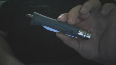 Opinel ha sacado una nueva gama de navajas destinadas al Bricolaje. He de decir que han llegado a mis 02