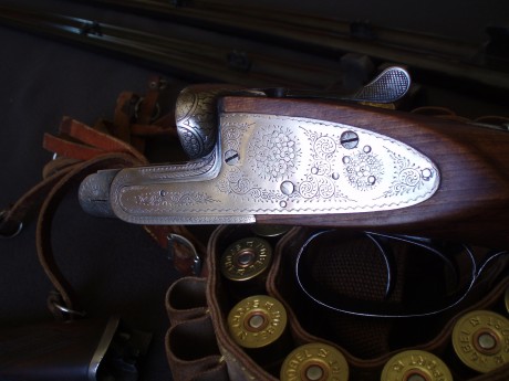 Buenas a todos

Vendo escopeta paralela de la conocida y prestigiosa marca Martín Ugarteburu, modelo 108. 21