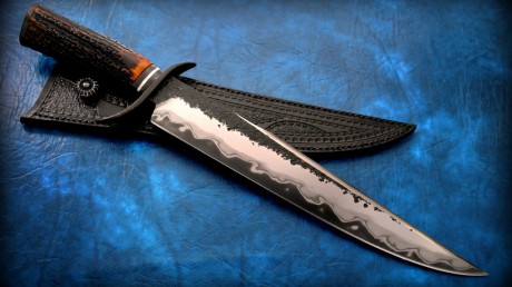 me he quedado enamorado de esta belleza de CAS.

https://www.tucuchillo.com/index.php?main_page=product_info&cPath=5_12_44&products_id=101
