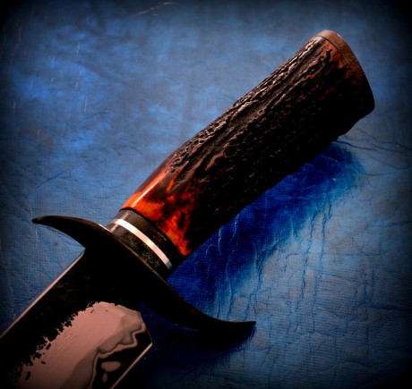 me he quedado enamorado de esta belleza de CAS.

https://www.tucuchillo.com/index.php?main_page=product_info&cPath=5_12_44&products_id=101