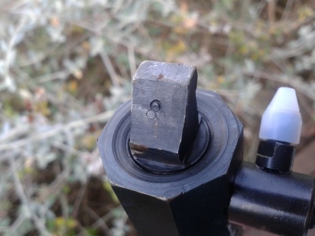 El otro dia limpiando mi Hawken me di cuenta que al limpiarlo con la vaporeta salia vapor por el "culo" 00
